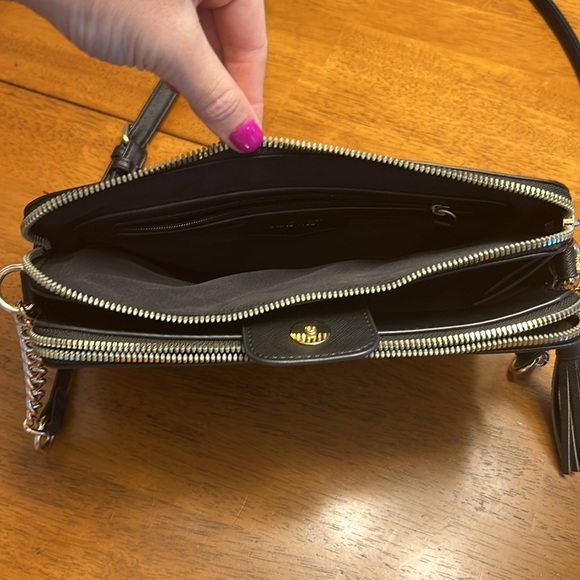 Black gently used Nine West crossbody. - Picture 5 of 9